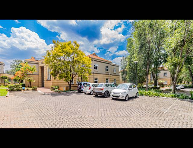 244M² OFFICE TO LET IN FERNDALE